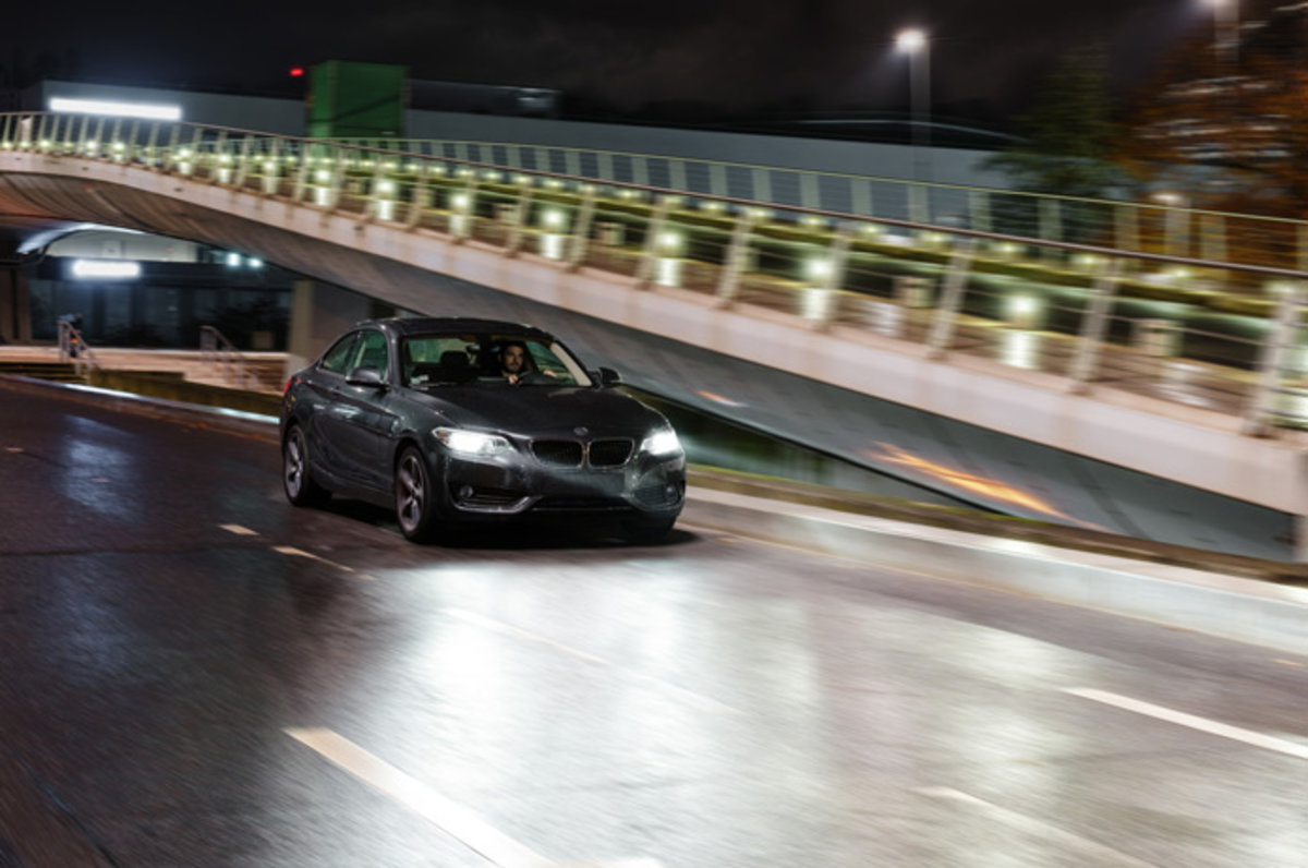 Fahrzeugbeleuchtung: Wie Autofahrer legal auf moderne LED-Technik
